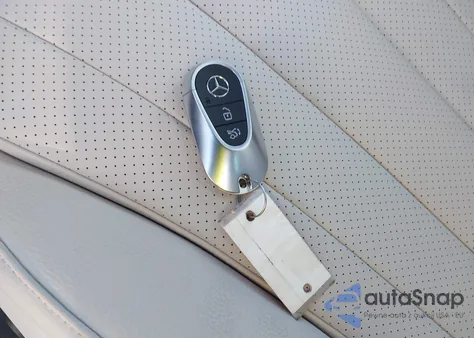 2025 Mercedes-Benz E 450 4Matic z USA, uszkodzony, nr VIN W1KLH6FB1SA128882